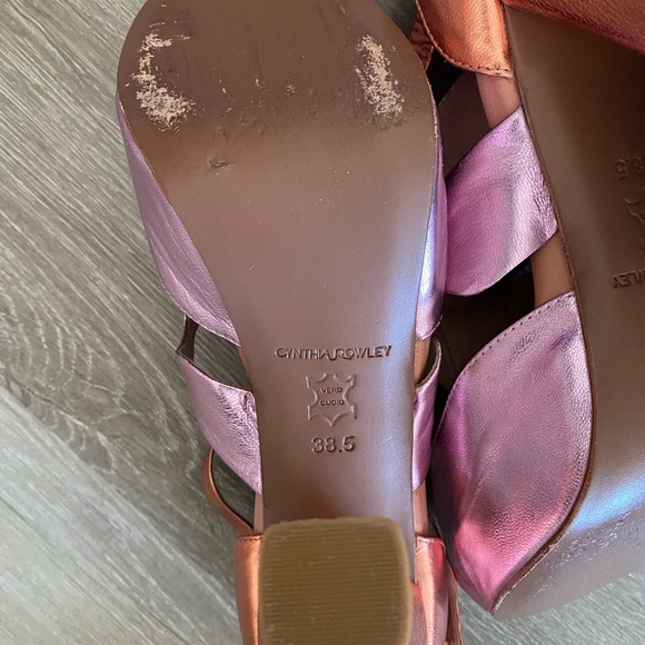 Cynthia Rowley metallic rust and pink sandal heels - Picture 7 of 10